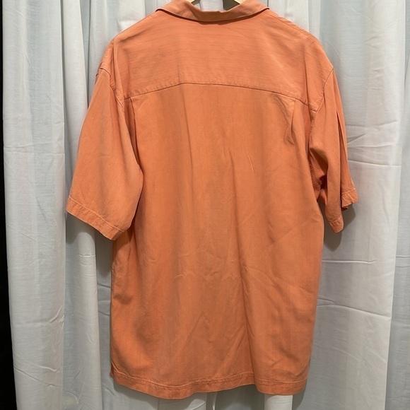 Tommy Bahama 100% Silk Shirt - Picture 4 of 5